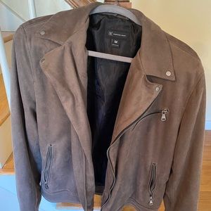 Men’s brown jacket